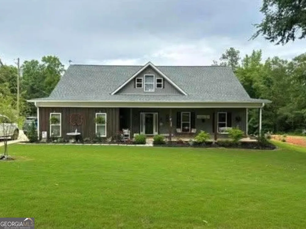 570 County Road 79 Roanoke, AL 36274