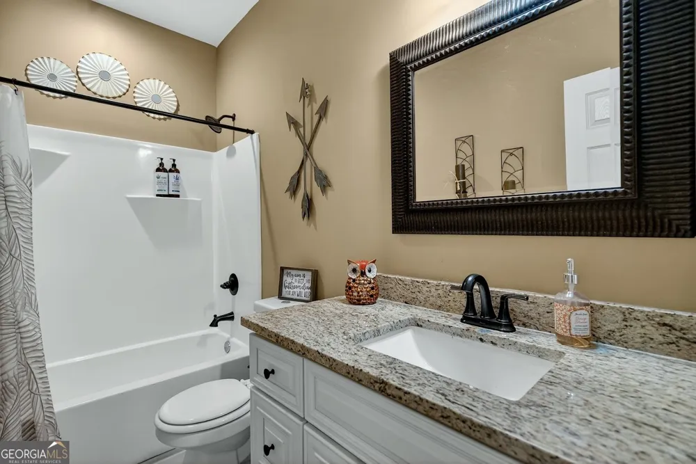 570 County Road 79 Roanoke, AL 36274