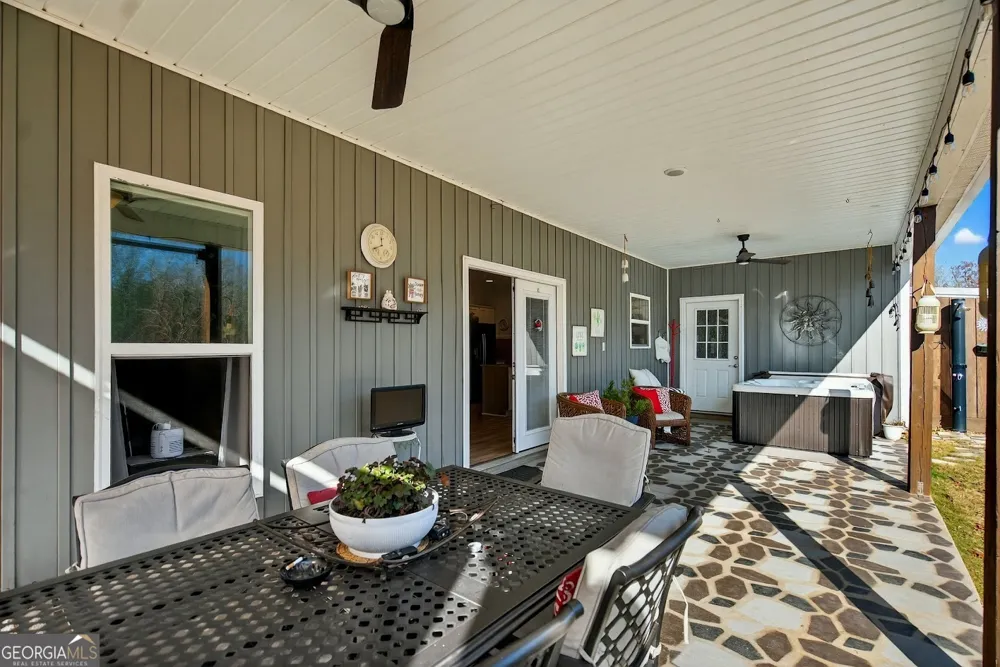 570 County Road 79 Roanoke, AL 36274