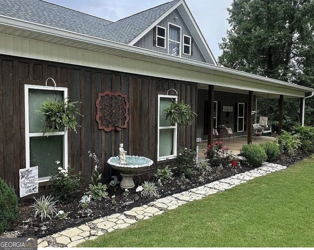 570 County Road 79 Roanoke, AL 36274