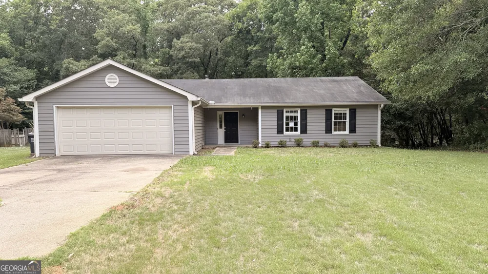 55 Oak Crest CT Covington, GA 30016