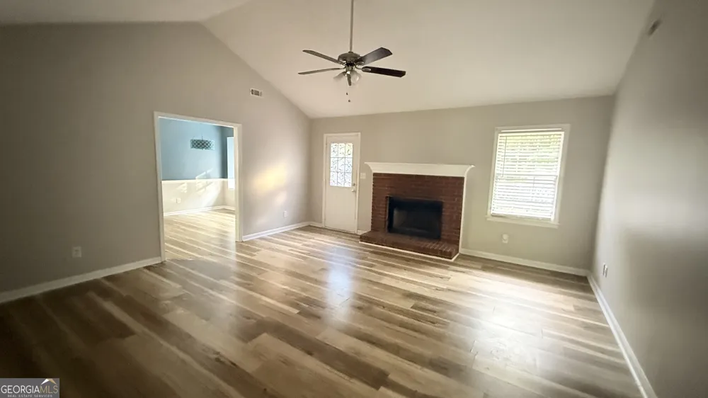 55 Oak Crest CT Covington, GA 30016
