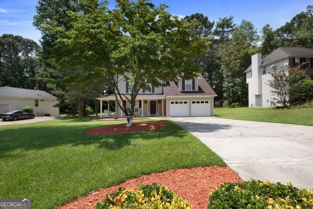 9878 Point View DR Jonesboro, GA 30238