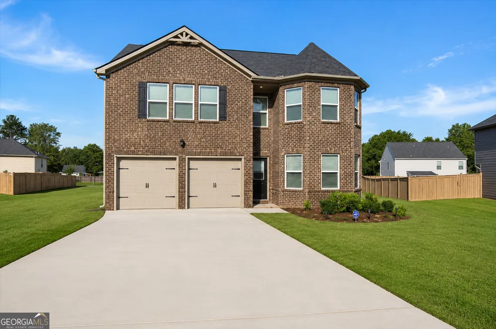 1129 Bluecoat CIR Hampton, GA 30228