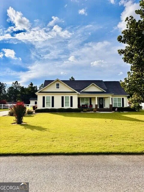 108 Nicole AVE