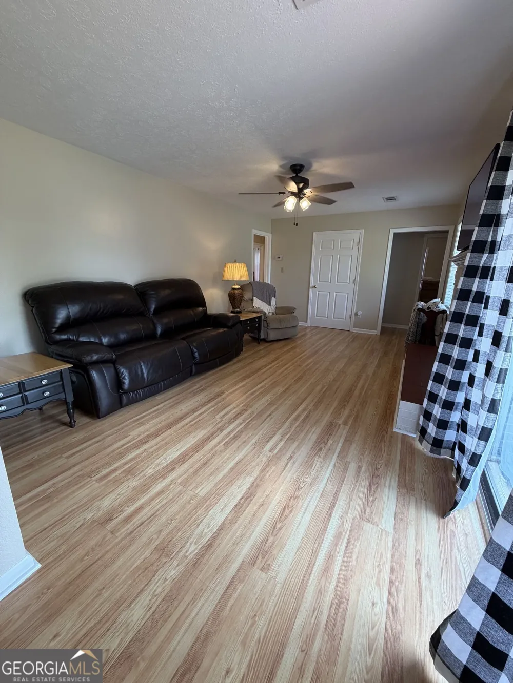 438 W Oglethorpe AVE Lyons, GA 30436