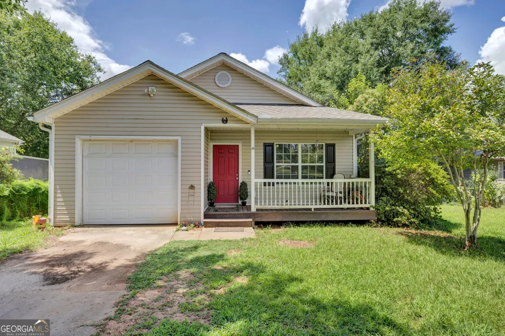 1159 Bell CIR Madison, GA 30650