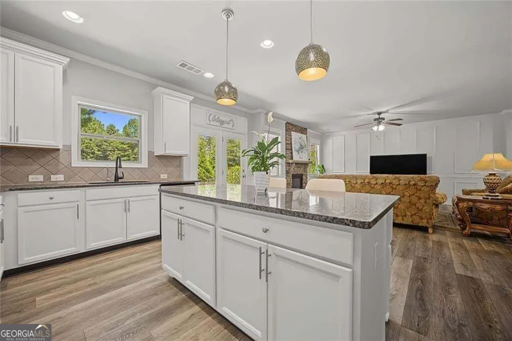 2236 Hamilton Lake PKWY Buford, GA 30519