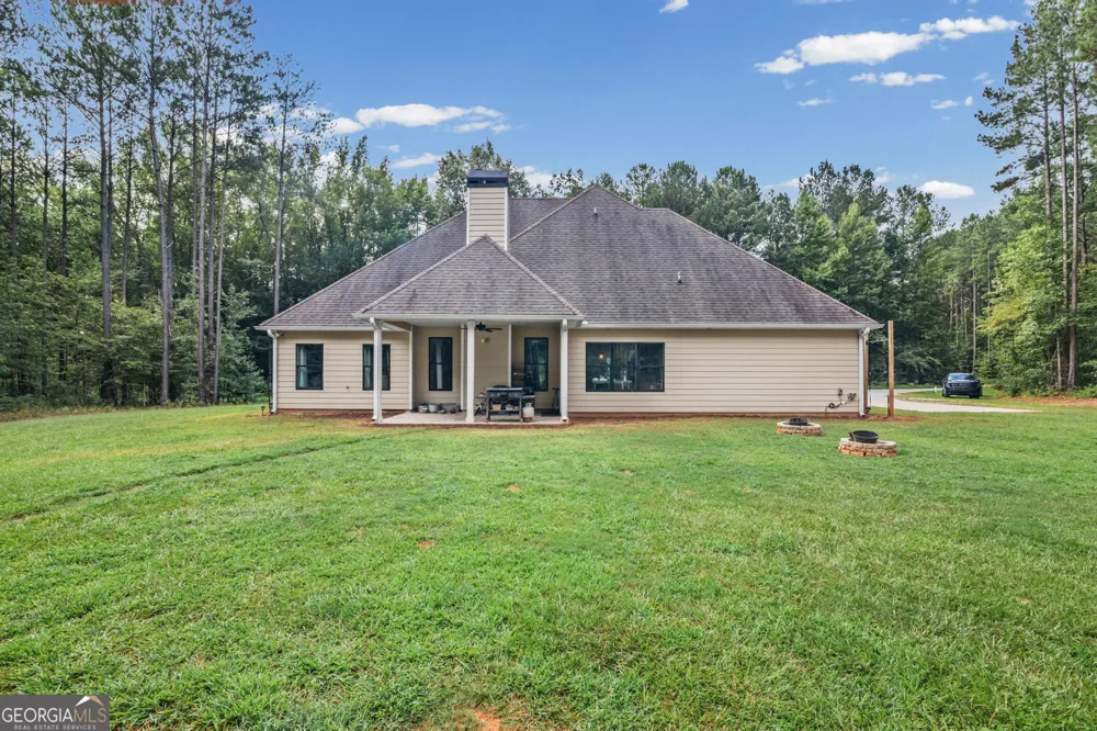 242 Roberts Pond RD Senoia, GA 30276