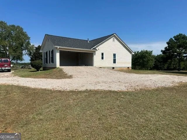 695 Teamon RD Griffin, GA 30223