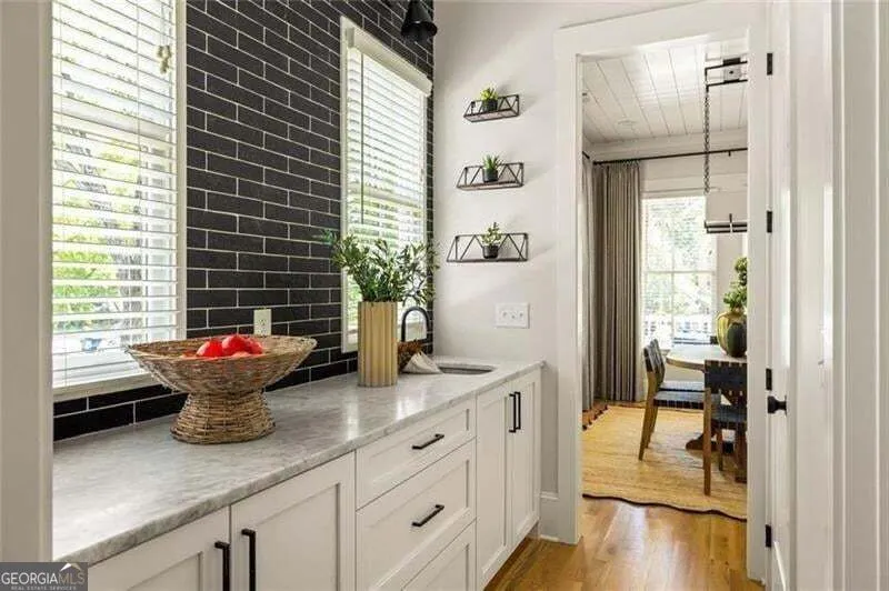 322 Candler ST NE Atlanta, GA 30307