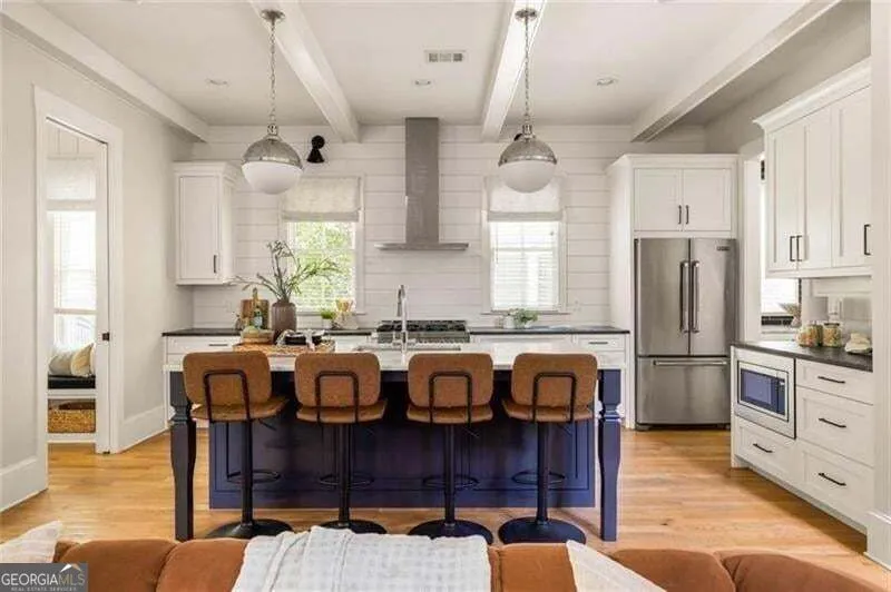 322 Candler ST NE Atlanta, GA 30307