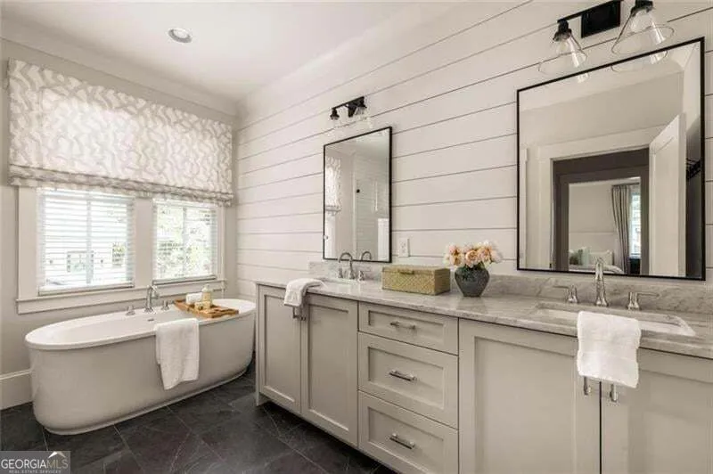 322 Candler ST NE Atlanta, GA 30307