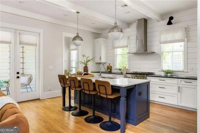 322 Candler ST NE Atlanta, GA 30307