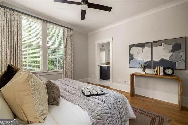 322 Candler ST NE Atlanta, GA 30307