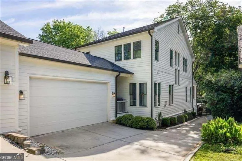 322 Candler ST NE Atlanta, GA 30307