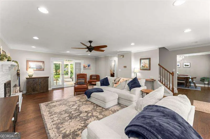 410 Wall ST Marietta, GA 30068