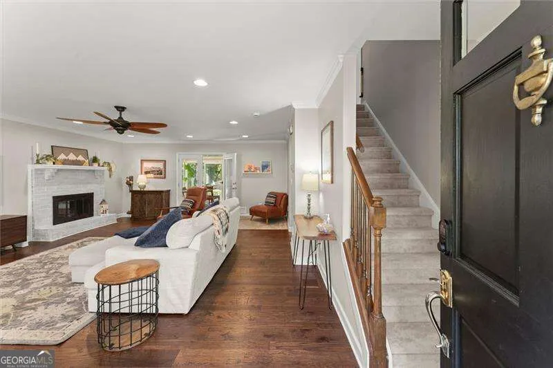 410 Wall ST Marietta, GA 30068