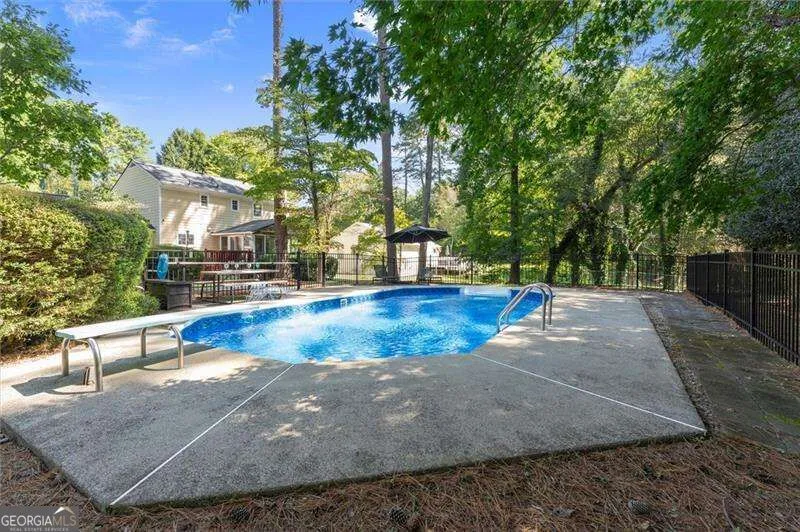 410 Wall ST Marietta, GA 30068