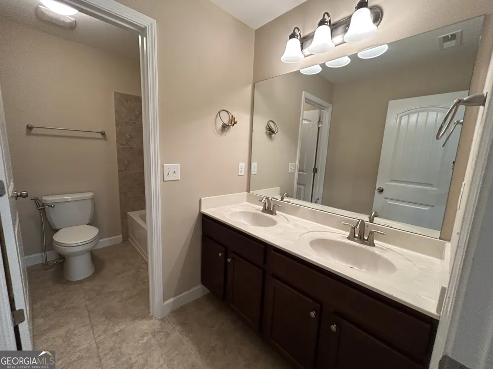 820 Stonekirk CT Alpharetta, GA 30004