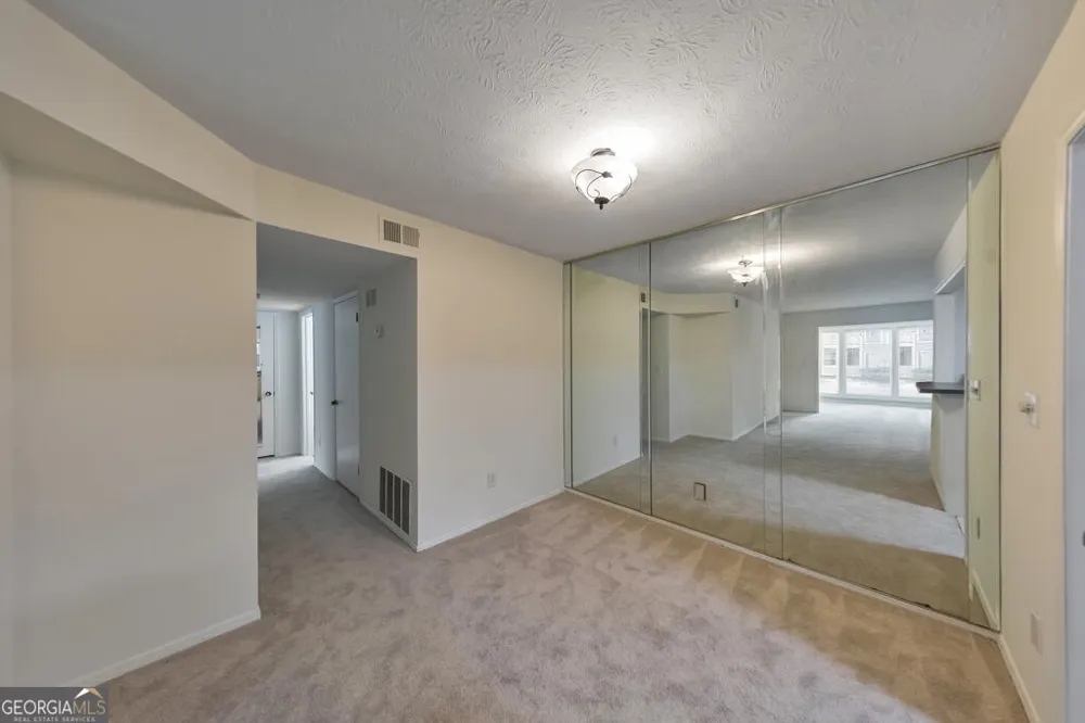 201 Natchez TRCE Atlanta, GA 30350