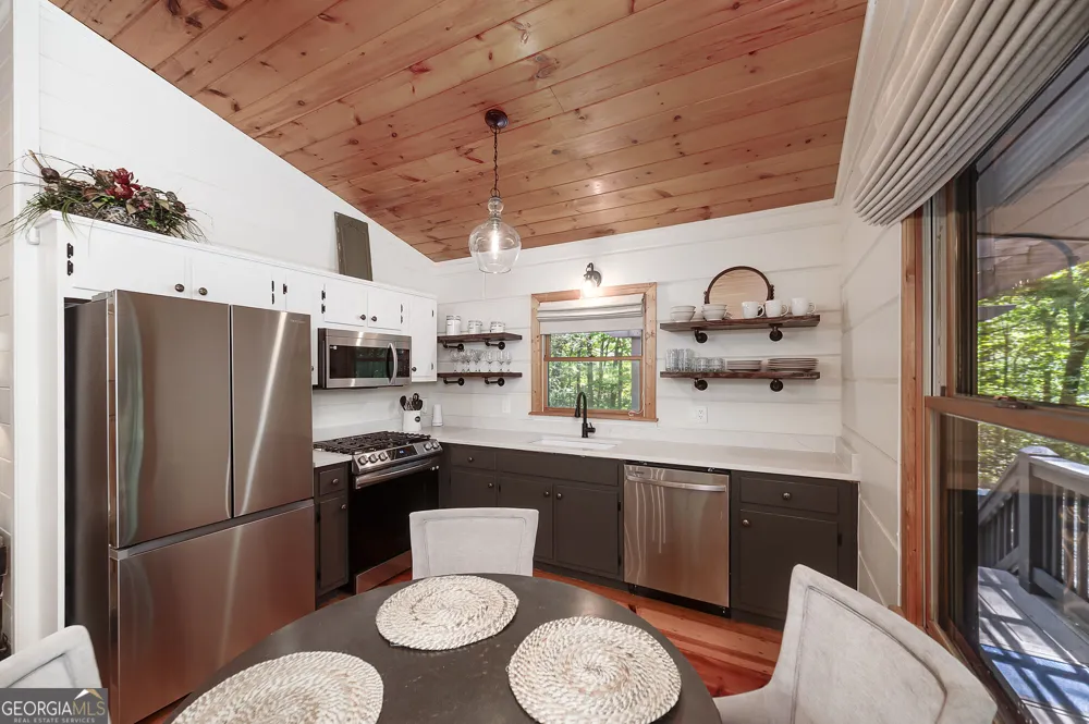78 Tomahawk TRL Blue Ridge, GA 30513
