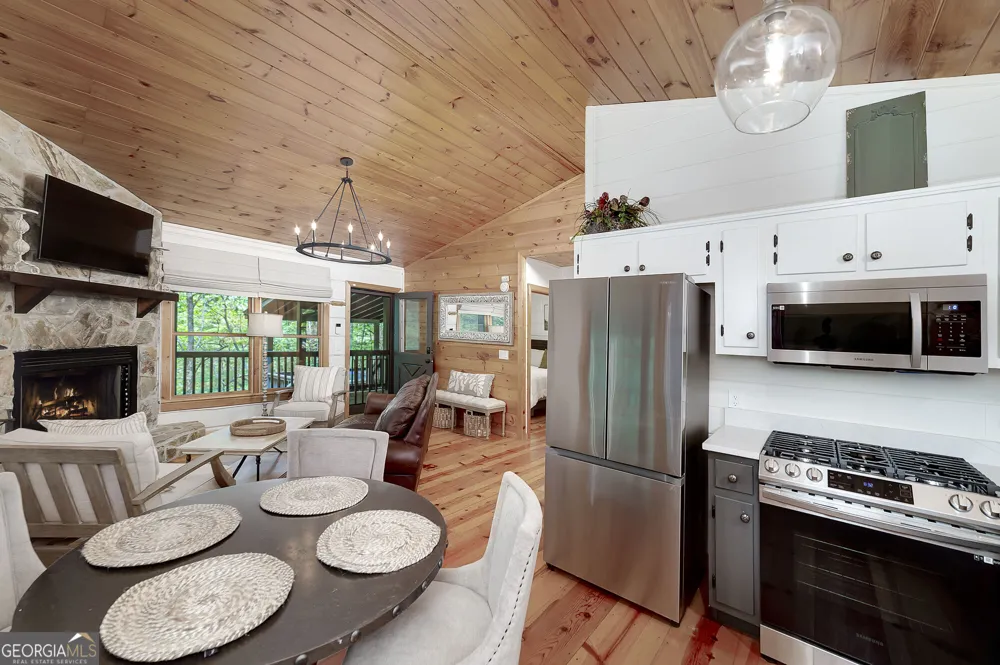 78 Tomahawk TRL Blue Ridge, GA 30513