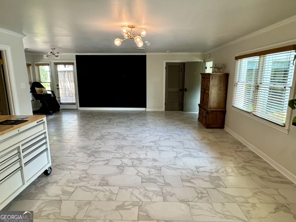 557 Walton CT Macon, GA 31204
