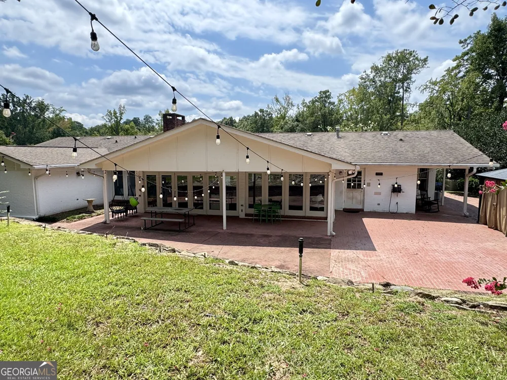 557 Walton CT Macon, GA 31204