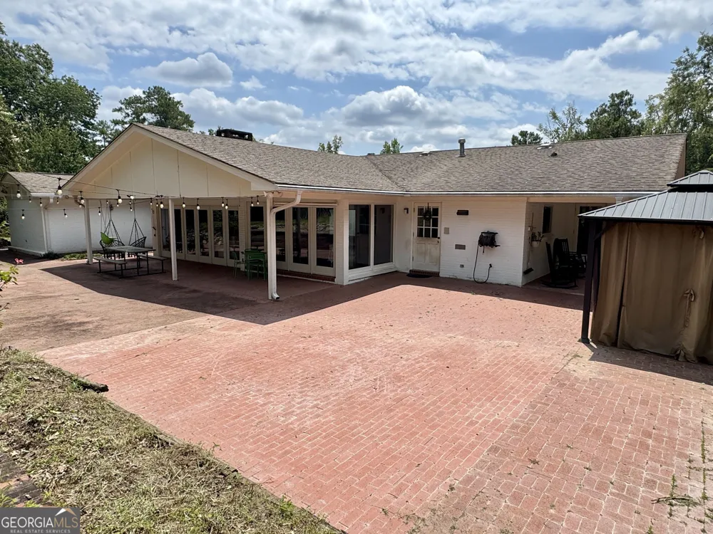 557 Walton CT Macon, GA 31204
