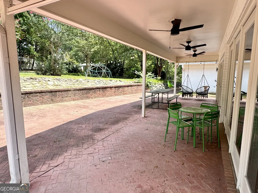 557 Walton CT Macon, GA 31204