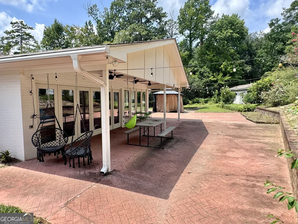 557 Walton CT Macon, GA 31204