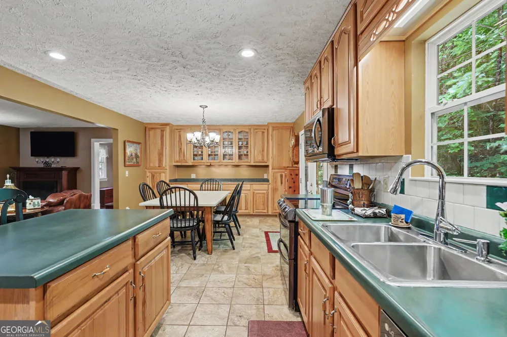 75 Juniper TRL Clayton, GA 30525