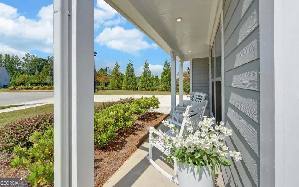 2457 Naples ST Hoschton, GA 30548