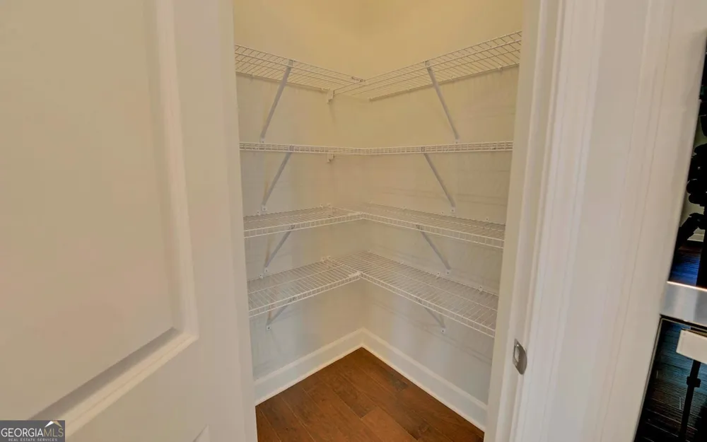 2457 Naples ST Hoschton, GA 30548