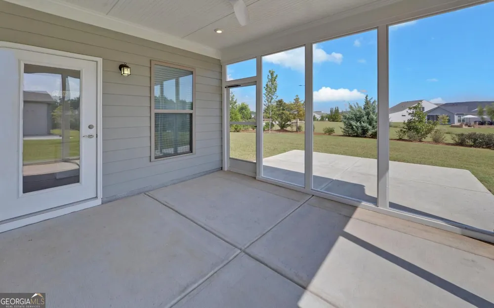 2457 Naples ST Hoschton, GA 30548
