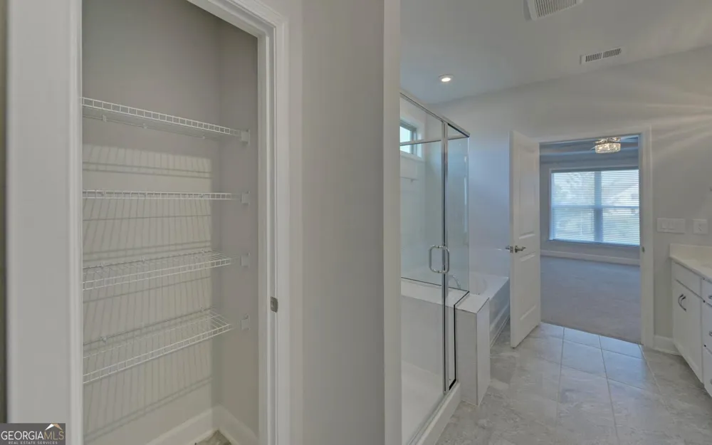 2457 Naples ST Hoschton, GA 30548