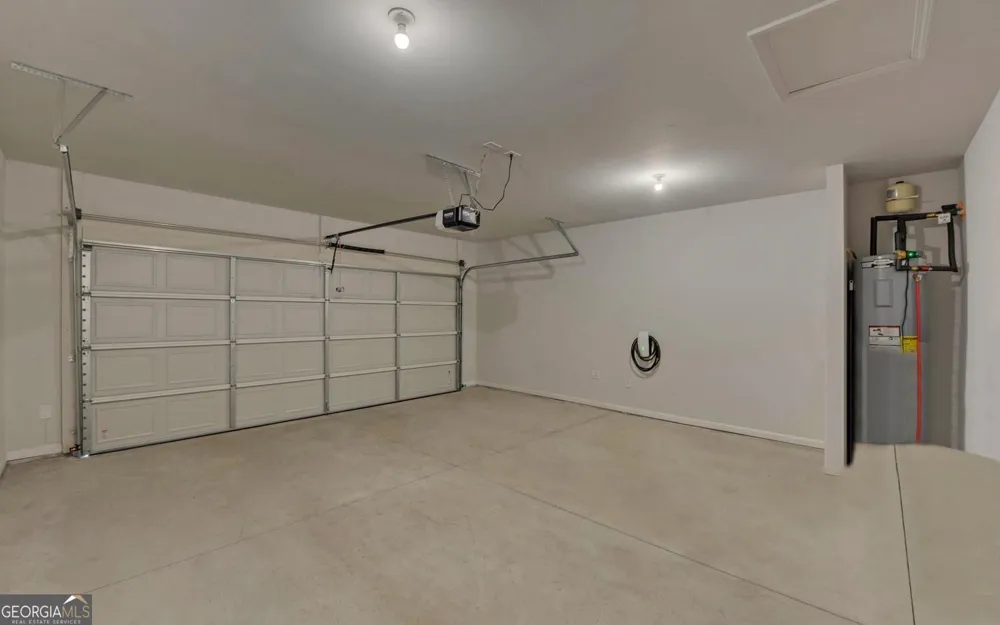 2457 Naples ST Hoschton, GA 30548