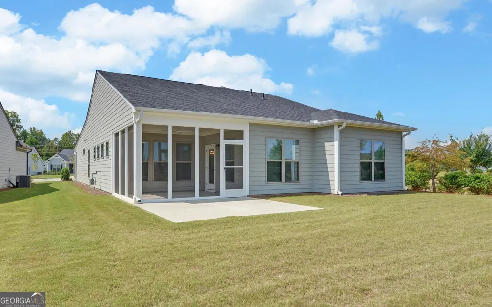 2457 Naples ST Hoschton, GA 30548