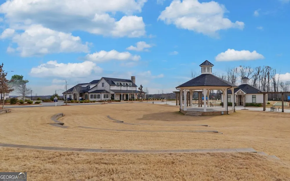 2457 Naples ST Hoschton, GA 30548
