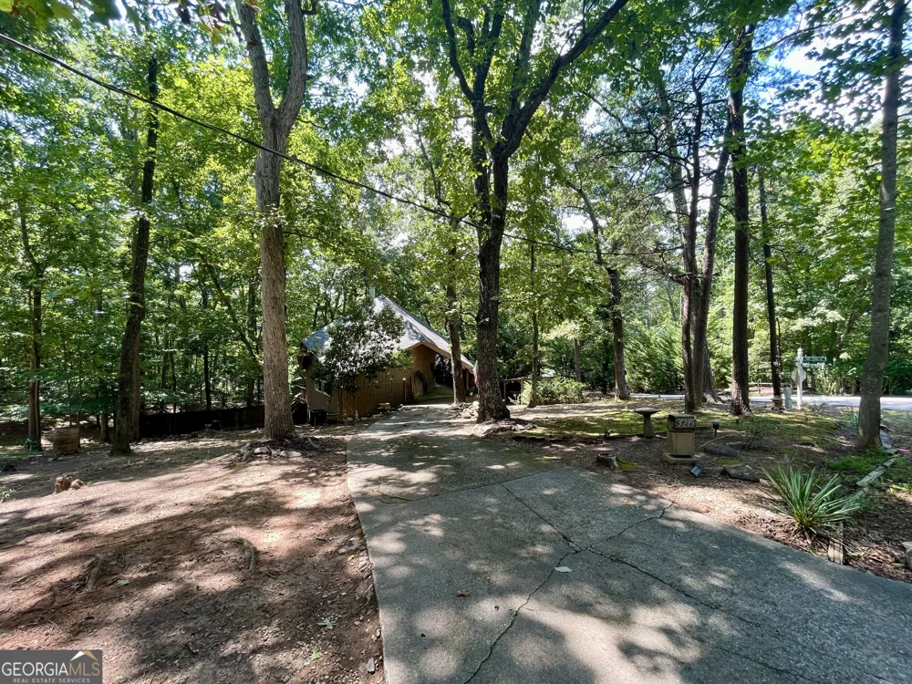 3215 The Trail RD Gainesville, GA 30501