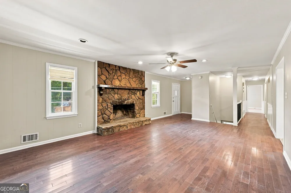6784 Galts Ferry RD Acworth, GA 30102