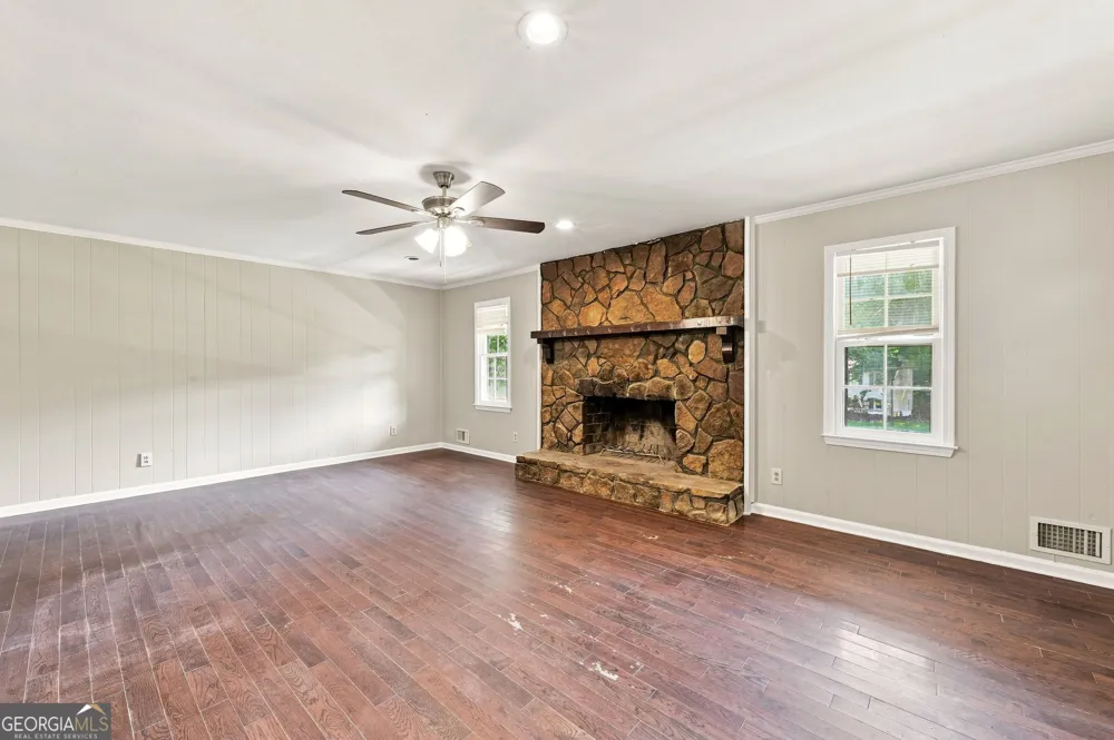 6784 Galts Ferry RD Acworth, GA 30102