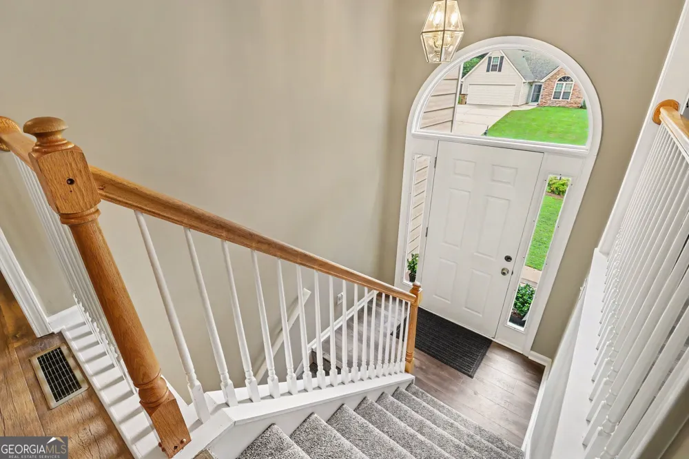 6219 Compass DR Flowery Branch, GA 30542
