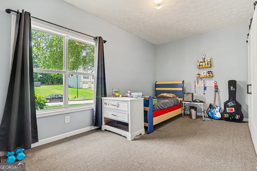 6219 Compass DR Flowery Branch, GA 30542