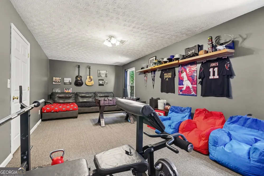 6219 Compass DR Flowery Branch, GA 30542