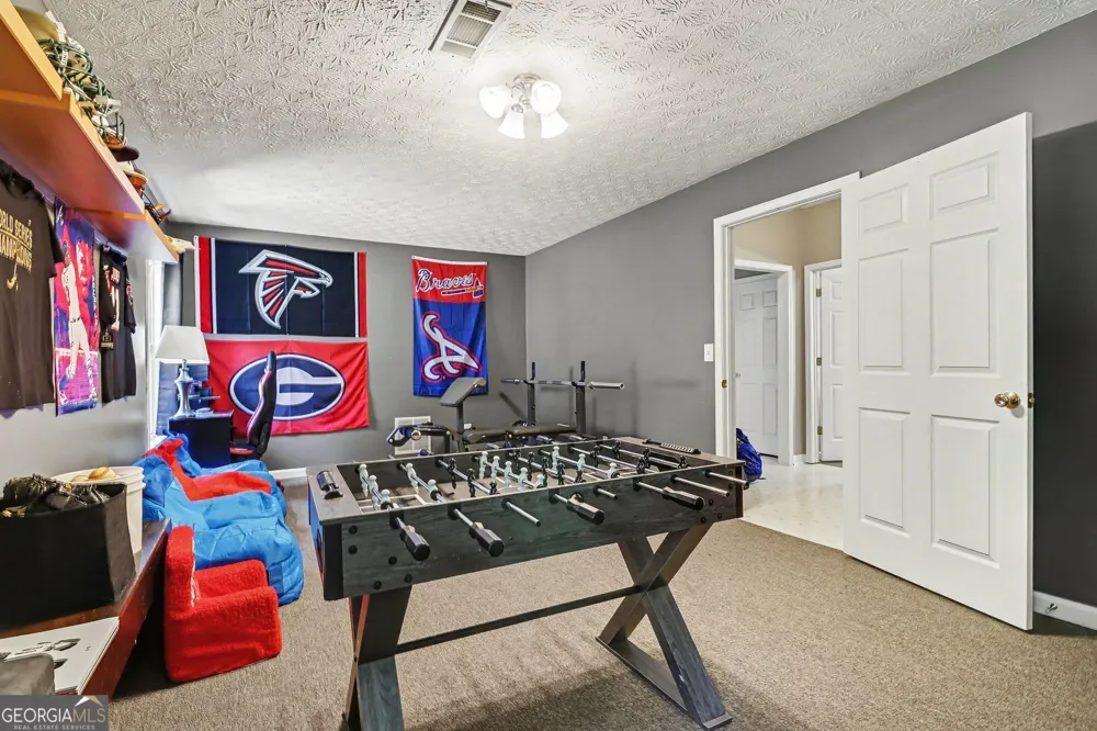 6219 Compass DR Flowery Branch, GA 30542