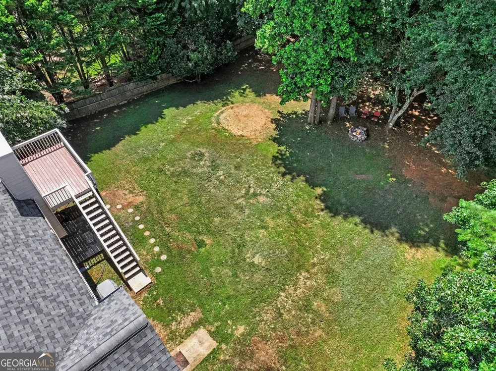6219 Compass DR Flowery Branch, GA 30542