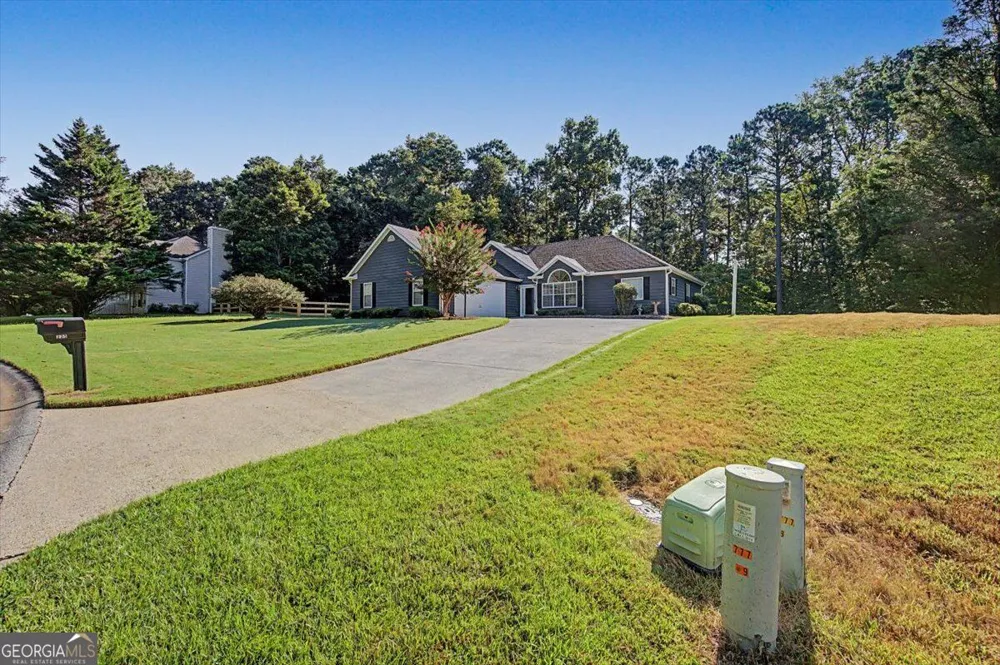 333 Allatoona Shores DR Canton, GA 30114