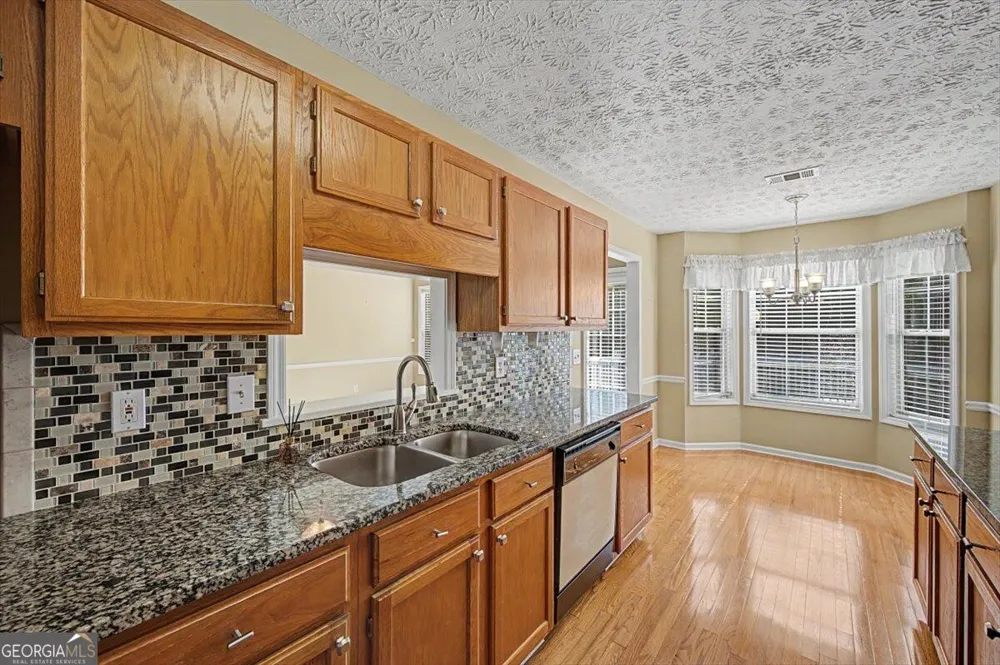 333 Allatoona Shores DR Canton, GA 30114